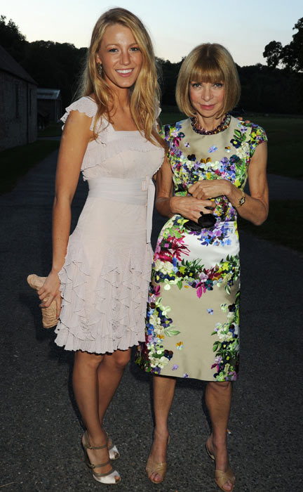 Blake Lively and Anna Wintour attend the Valentino Garavani Archives Dinner Party on July 7, 2010 in Versailles, France. (Getty Images)